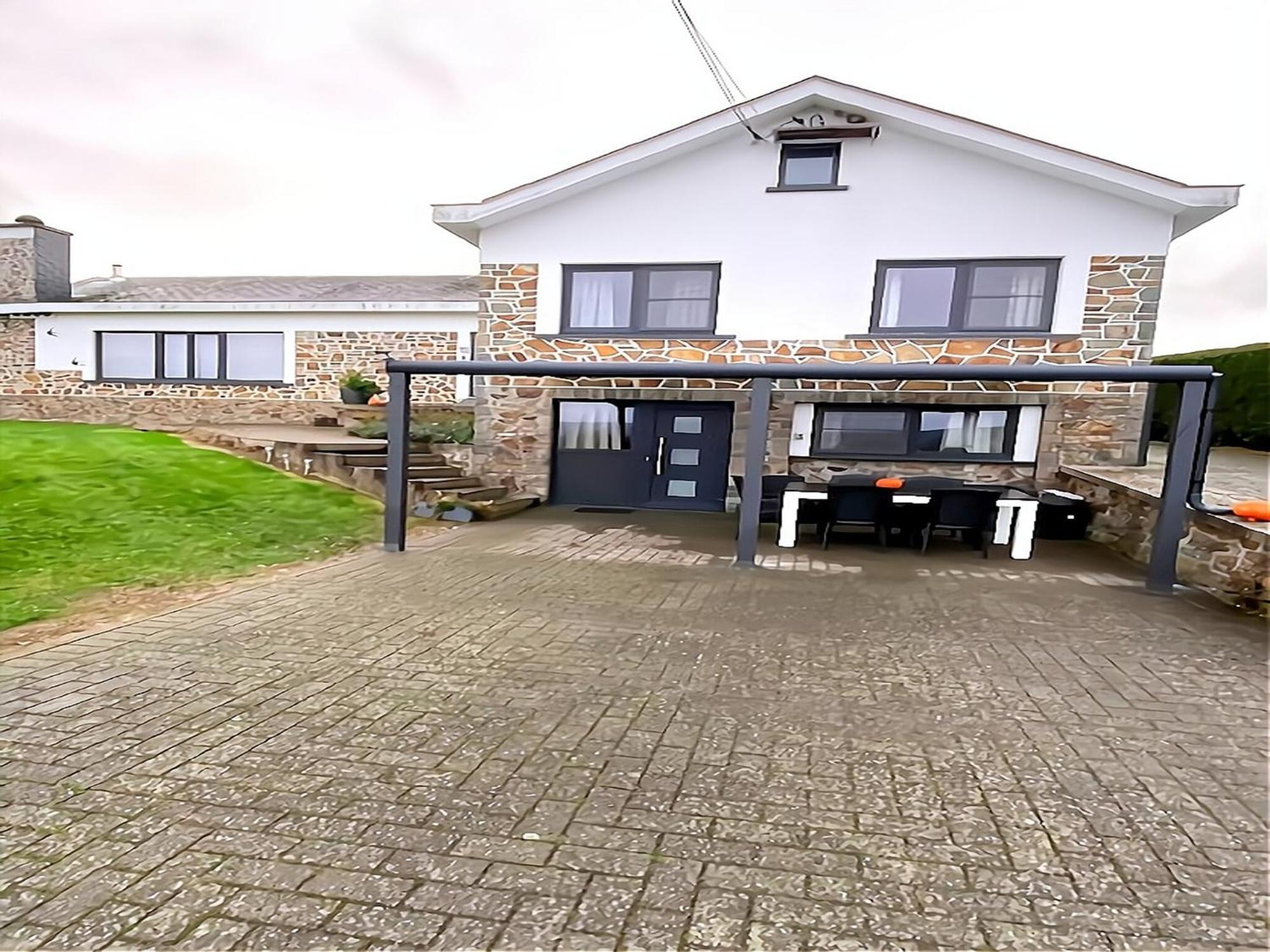 Sophisticated Holiday Home In Lierneux Near Forest מראה חיצוני תמונה